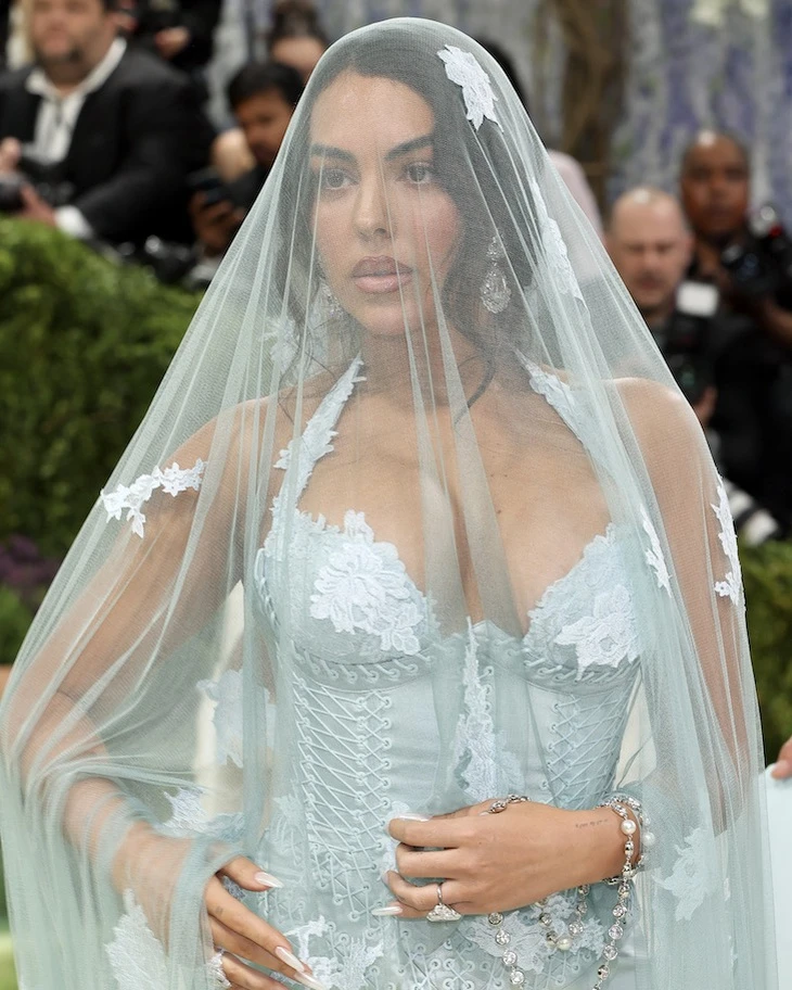 10 tuyệt tác trang sức kim cương đẹp nhất Met Gala 2026 10 tuyệt tác trang sức kim cương đẹp nhất Met Gala 2026