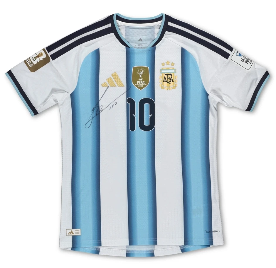 Áo của Jimin BTS ở World Cup đạt 110.000 USD Áo của Jimin BTS ở World Cup đạt 110.000 USD