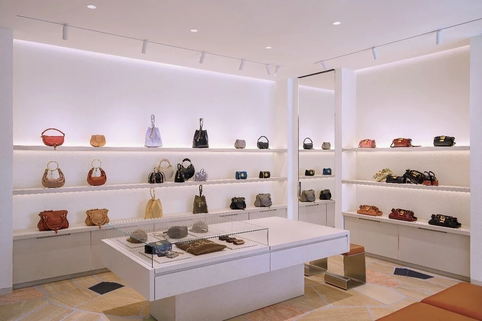 Chloé khai trương cửa hàng đầu tiên tại Việt Nam Chloé khai trương cửa hàng đầu tiên tại Việt Nam