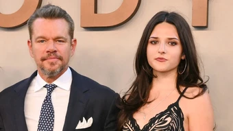 Con gái của Matt Damon làm người mẫu
