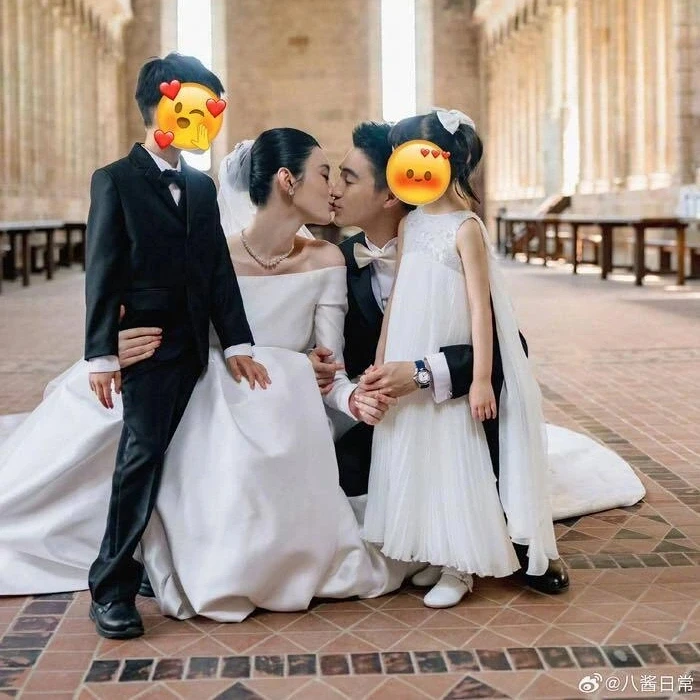 Đám cưới xa hoa của siêu mẫu nội y và thiếu gia tỷ phú trong lâu đài ở Pháp Đám cưới xa hoa của siêu mẫu nội y và thiếu gia tỷ phú trong lâu đài ở Pháp
