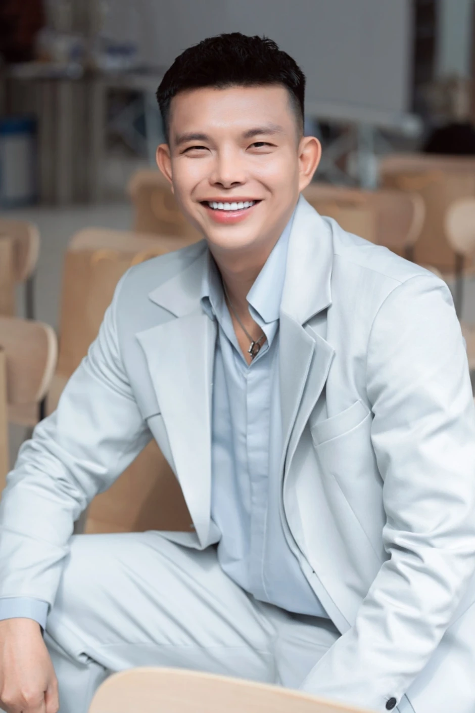 Đỗ Long: 'Làm với sao quốc tế, tài năng thôi chưa đủ' Đỗ Long: 'Làm với sao quốc tế, tài năng thôi chưa đủ'