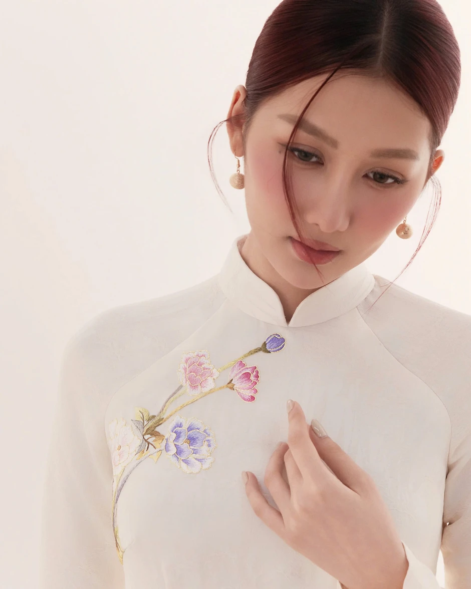 Đường đua áo dài sau Tết