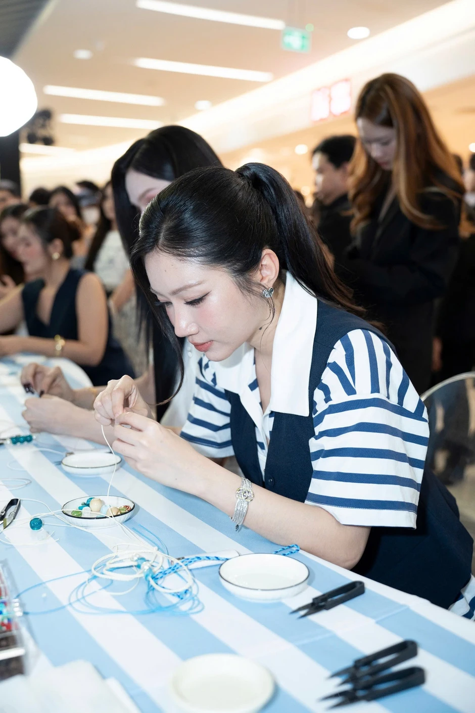 ELISE đưa ELISE URBAN tiếp cận giới trẻ thành thị qua không gian pop-up tại Vạn Hạnh Mall ELISE đưa ELISE URBAN tiếp cận giới trẻ thành thị qua không gian pop-up tại Vạn Hạnh Mall