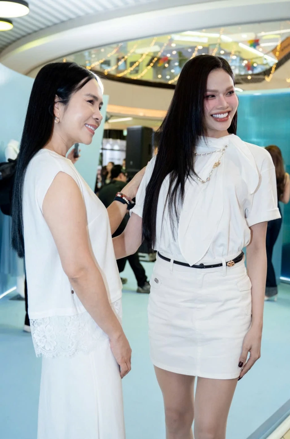 ELISE đưa ELISE URBAN tiếp cận giới trẻ thành thị qua không gian pop-up tại Vạn Hạnh Mall ELISE đưa ELISE URBAN tiếp cận giới trẻ thành thị qua không gian pop-up tại Vạn Hạnh Mall