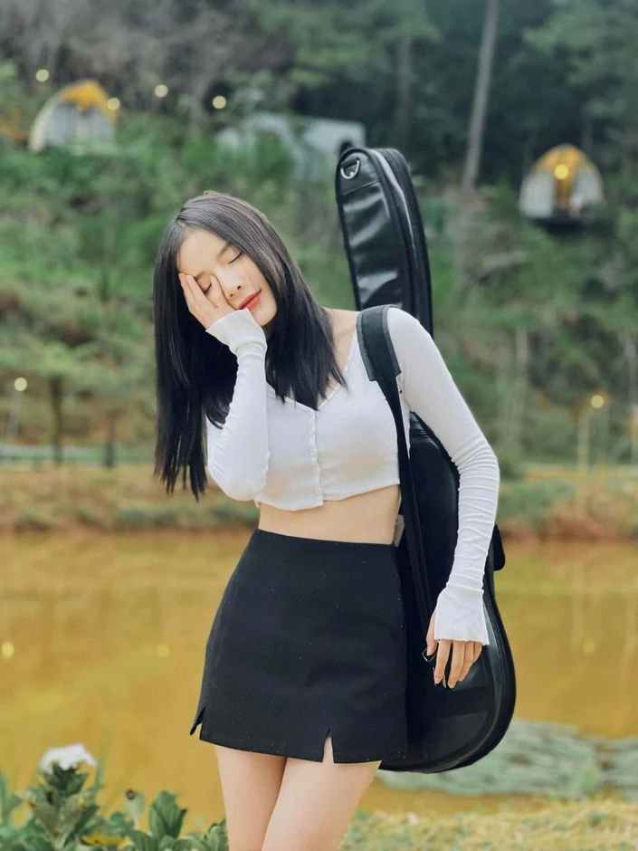 Gu mặc tôn eo của nữ chính 'Thỏ ơi' Gu mặc tôn eo của nữ chính 'Thỏ ơi'