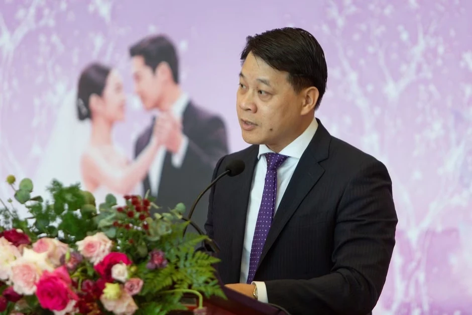 Hàng nghìn người đổ về Hà Nội xem xu hướng thời trang cưới mới nhất Hàng nghìn người đổ về Hà Nội xem xu hướng thời trang cưới mới nhất