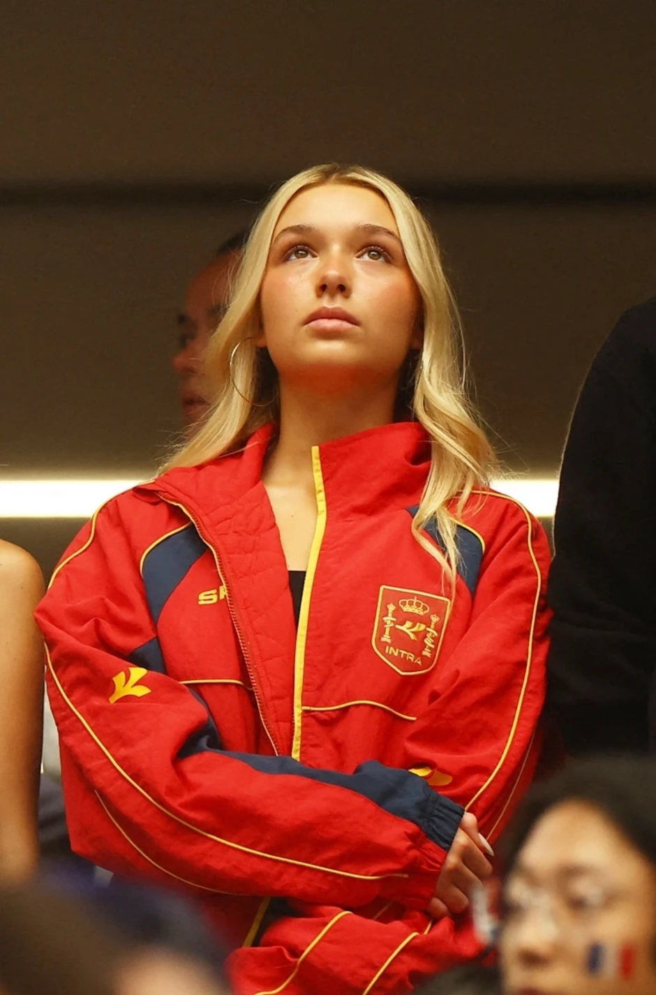 Harper Beckham được khen mặc đẹp trên khán đài World Cup - Báo TinVina Harper Beckham được khen mặc đẹp trên khán đài World Cup - Báo TinVina