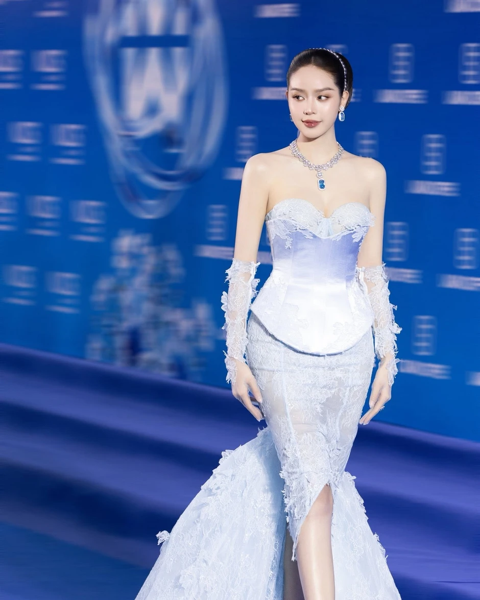 Hoa hậu Thanh Thủy trở thành chủ đề thảo luận