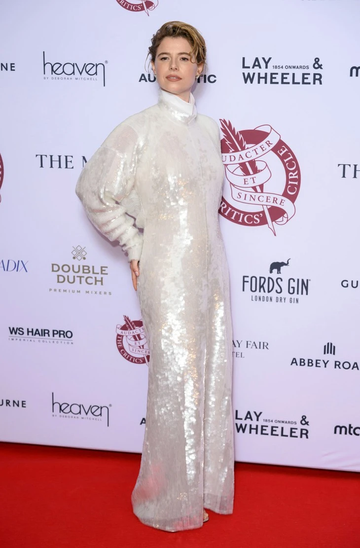 Jessie Buckley: Ngôi sao 'càn quét' mùa giải thưởng và thời trang thảm đỏ Jessie Buckley: Ngôi sao 'càn quét' mùa giải thưởng và thời trang thảm đỏ