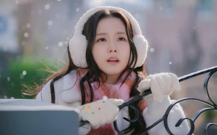 Jisoo BlackPink có thực sự ăn cắp quần áo không?