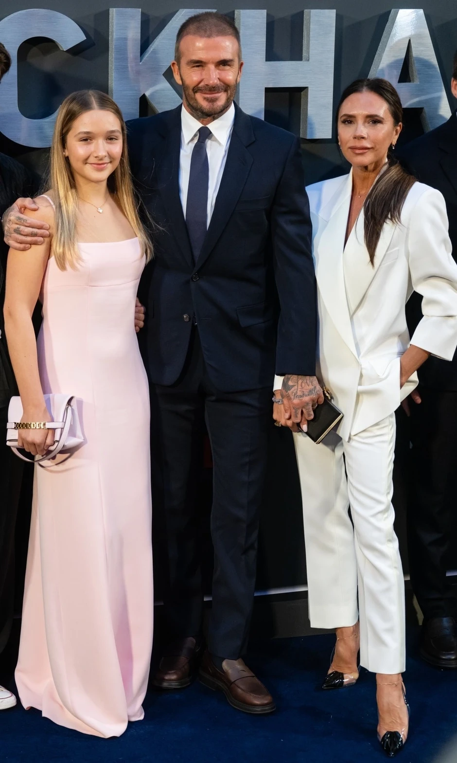 Không chờ thừa kế, gái út nhà Beckham tự xây dựng đế chế làm đẹp tuổi 15 Không chờ thừa kế, gái út nhà Beckham tự xây dựng đế chế làm đẹp tuổi 15