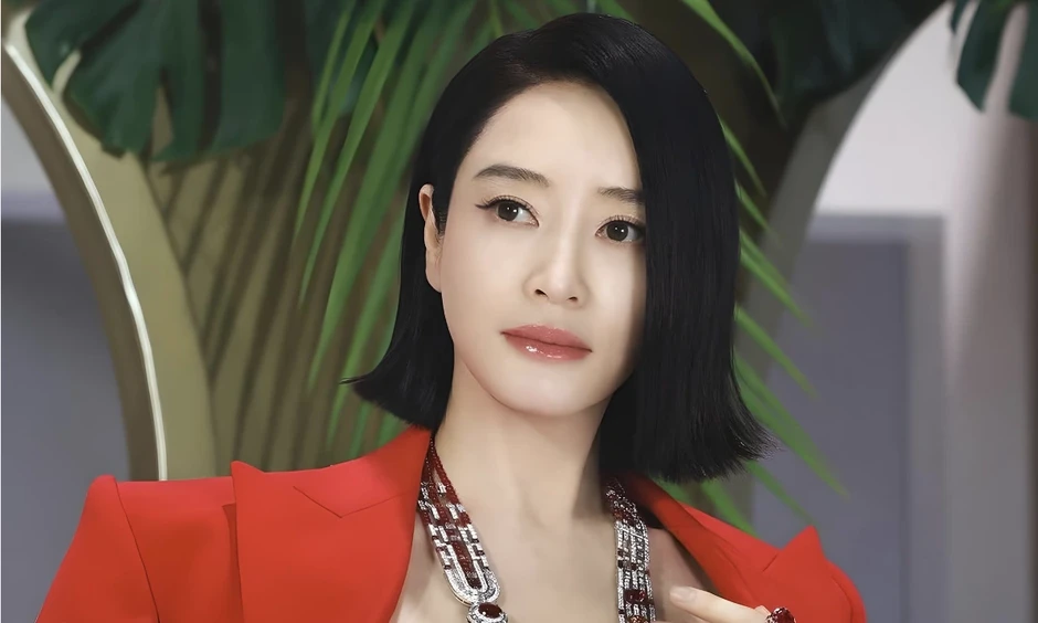 Kim Hye Soo - 'Nữ ho&agrave;ng sexy' H&agrave;n Quốc