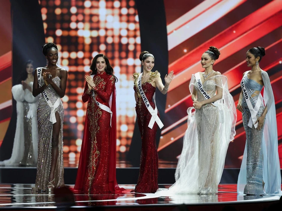 Loạt ồn ào bủa vây Miss Universe trước khi đại diện Việt Nam bị cấm dự thi Loạt ồn ào bủa vây Miss Universe trước khi đại diện Việt Nam bị cấm dự thi