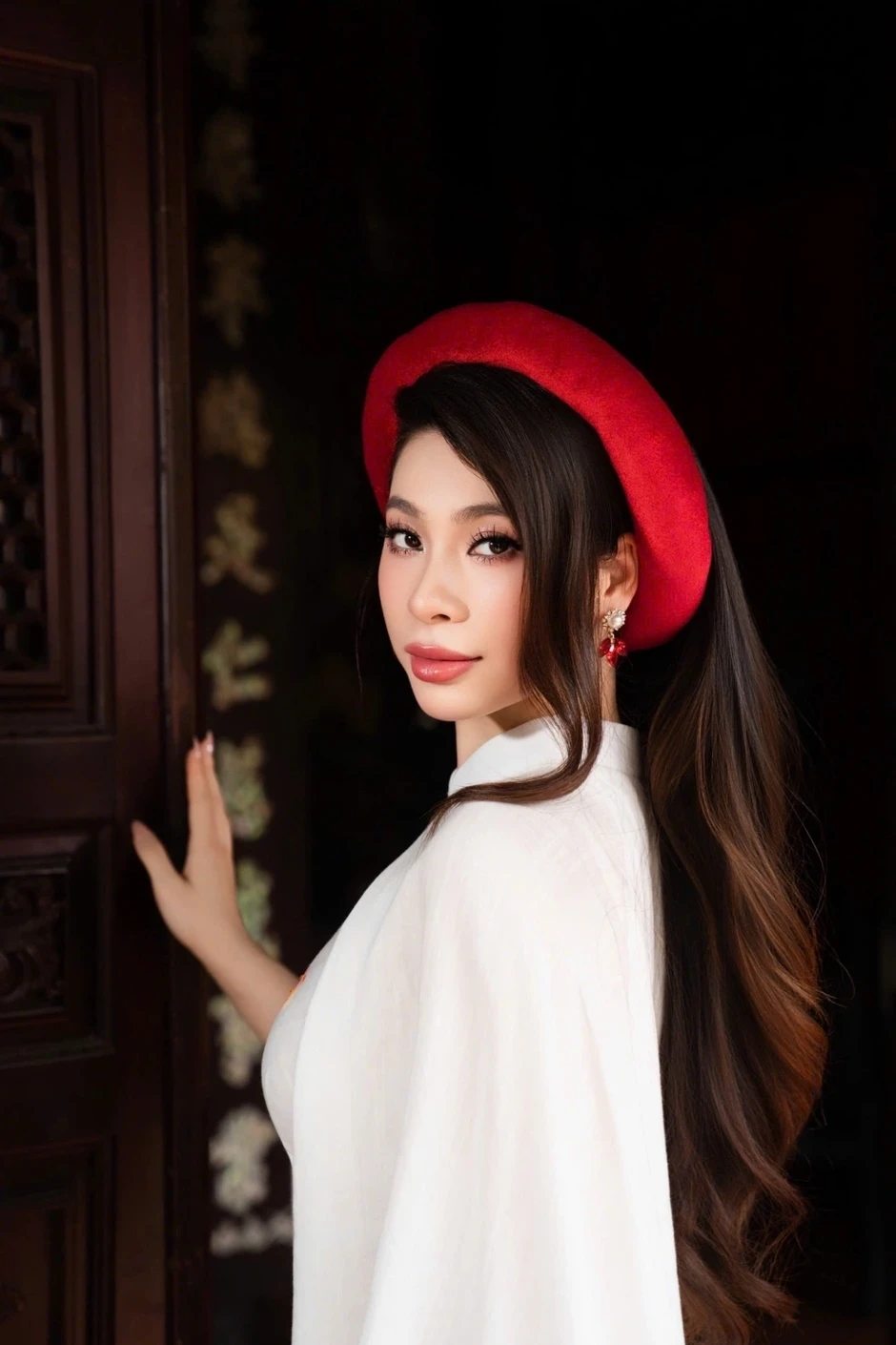 L&yacute; Hương c&ugrave;ng con g&aacute;i l&agrave;m mẫu &aacute;o d&agrave;i