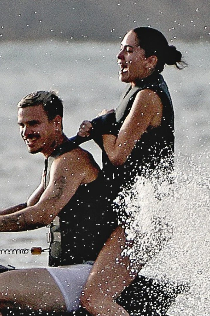 Nhan sắc con dâu tương lai nhà Beckham
