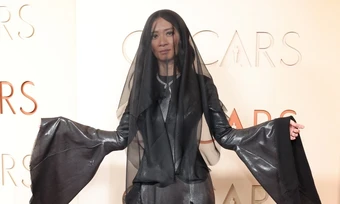 Những bộ cánh 'thảm họa' ở Oscar 2026