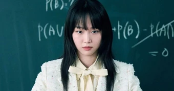 Phong cách 'hack tuổi' của Jin Ki Joo