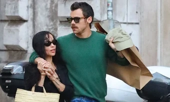 Phong cách ngẫu hứng của Harry Styles, Zoë Kravitz