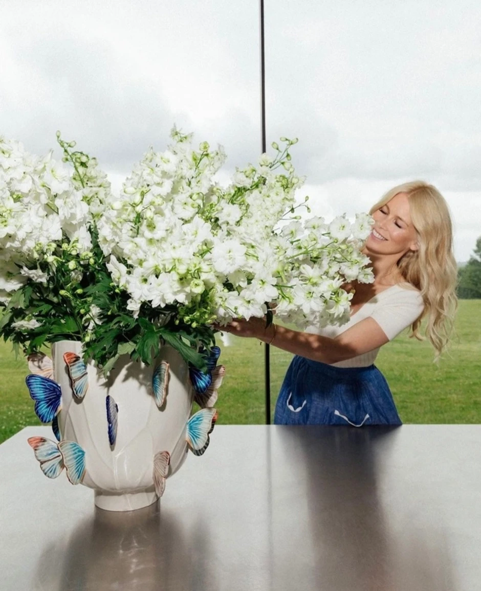 Siêu mẫu Claudia Schiffer tận hưởng cuộc sống vùng nông thôn Siêu mẫu Claudia Schiffer tận hưởng cuộc sống vùng nông thôn