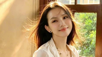 Thời trang đời thường của Hoa hậu Thùy Lâm