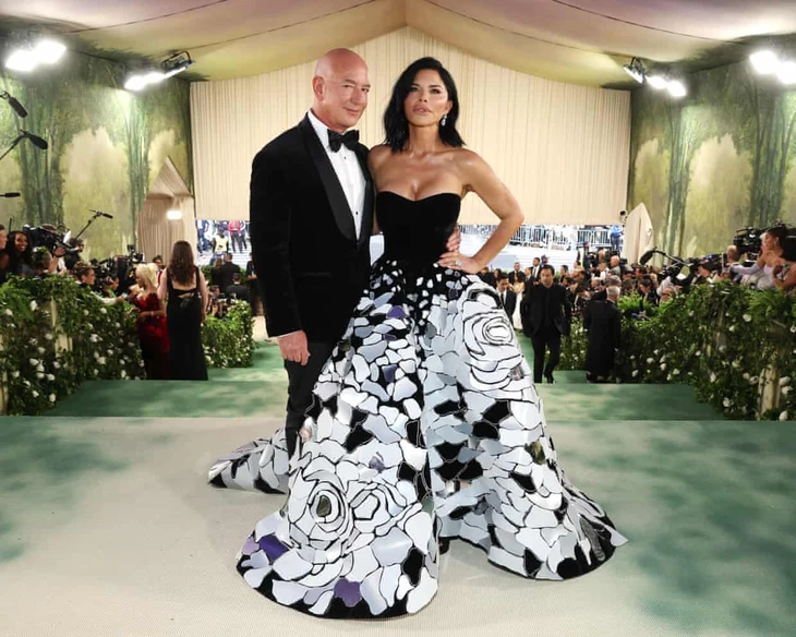 Tỉ phú Jeff Bezos tài trợ Met Gala: Đêm hội xa hoa của giới siêu giàu