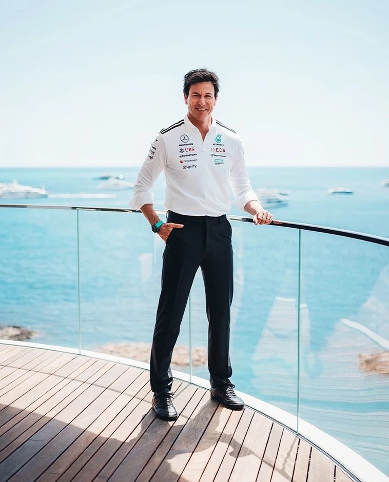 Toto Wolff - tỷ ph&uacute; phong độ của l&agrave;ng đua F1