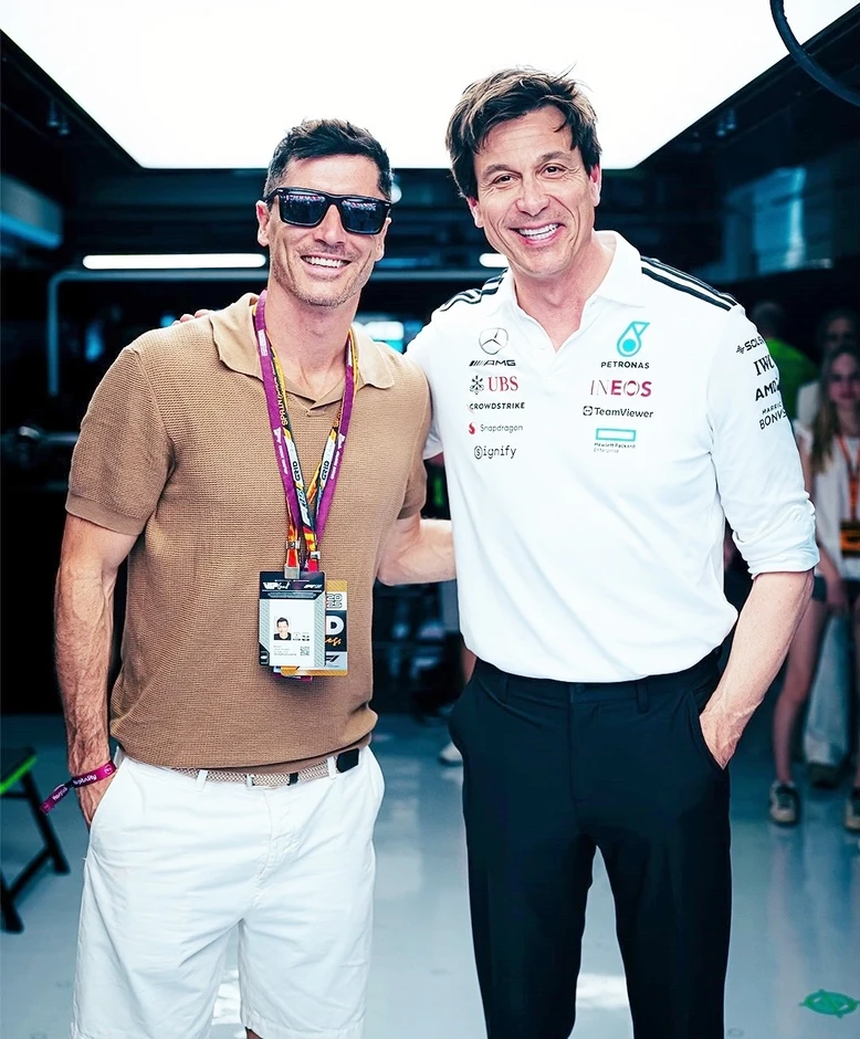 Toto Wolff - tỷ ph&uacute; phong độ của l&agrave;ng đua F1