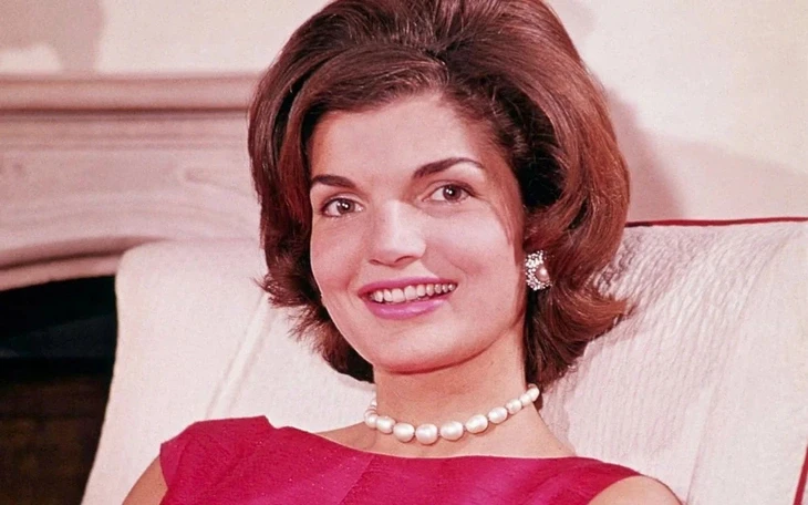 Tủ đồ tối giản của con dâu Tổng thống Kennedy