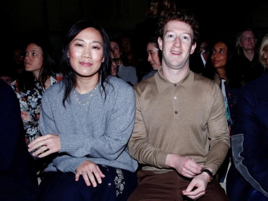 Vợ chồng tỷ phú Mark Zuckerberg chưng diện ở show Prada Vợ chồng tỷ phú Mark Zuckerberg chưng diện ở show Prada