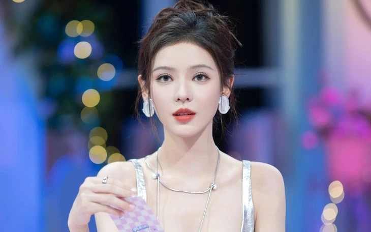 Vóc dáng như bước ra từ truyện cổ tích của Trương Dư Hi Vóc dáng như bước ra từ truyện cổ tích của Trương Dư Hi