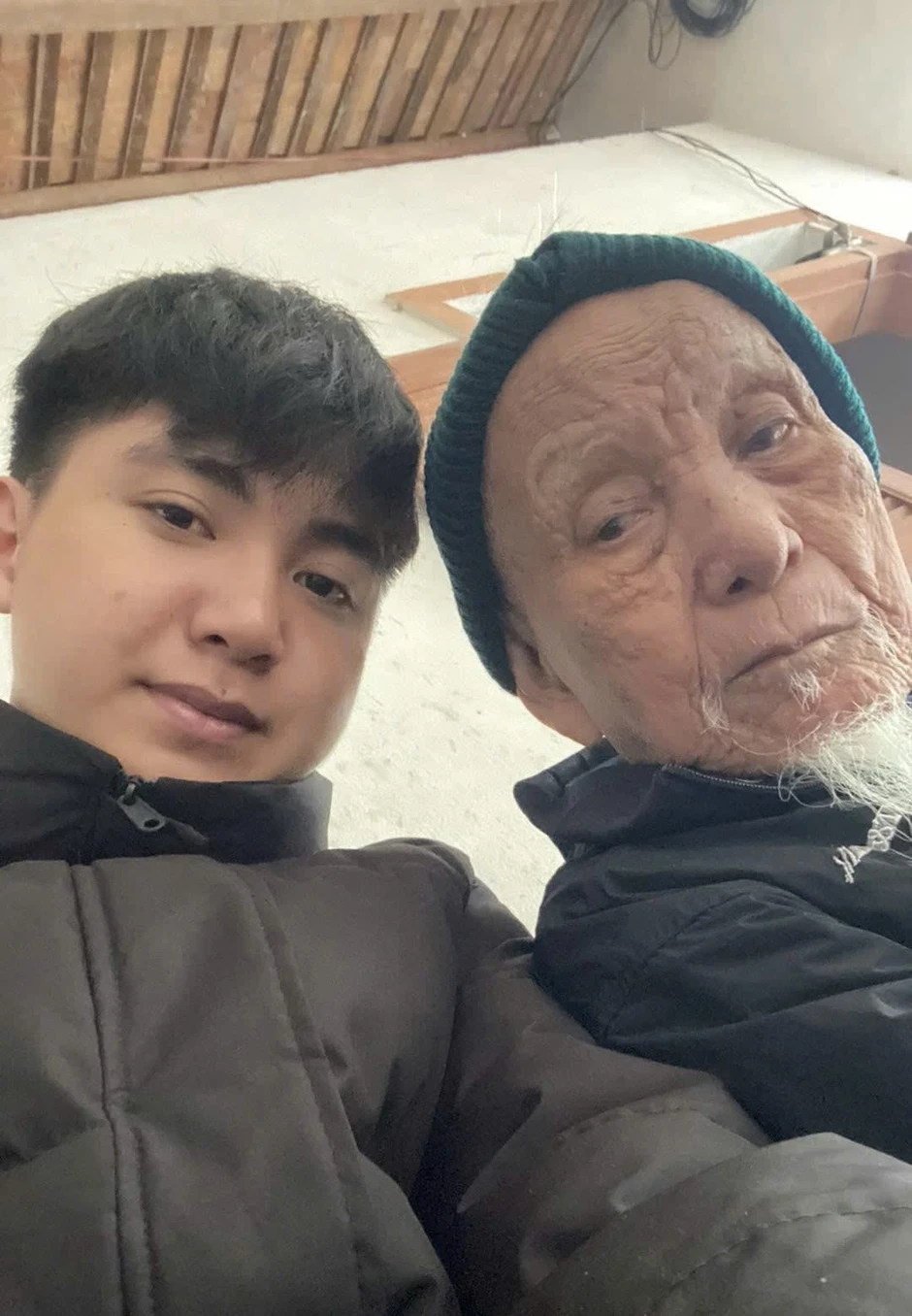 101 tuổi vẫn minh mẫn, cụ ông khiến nhiều người ngưỡng mộ 101 tuổi vẫn minh mẫn, cụ ông khiến nhiều người ngưỡng mộ