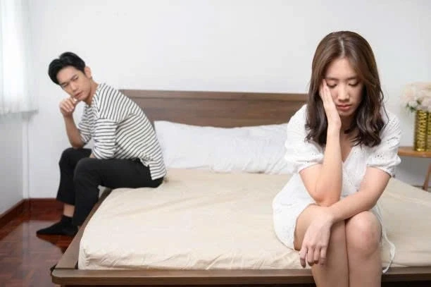 5 năm yêu nhau mặn nồng, vừa kết hôn 2 tháng chồng đã đề nghị chia tay 5 năm yêu nhau mặn nồng, vừa kết hôn 2 tháng chồng đã đề nghị chia tay