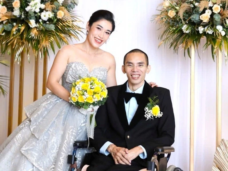 9X Vĩnh Long bỏ việc, cưới người đàn ông liệt tứ chi, 6 năm chưa từng hối hận 9X Vĩnh Long bỏ việc, cưới người đàn ông liệt tứ chi, 6 năm chưa từng hối hận