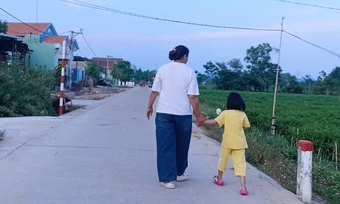 Bà giáo già đi tìm sự sống cho cháu