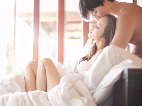 Bị chị giúp việc nhà khiêu khích tôi gây ra chuyện tày trời Bị chị giúp việc nhà khiêu khích tôi gây ra chuyện tày trời