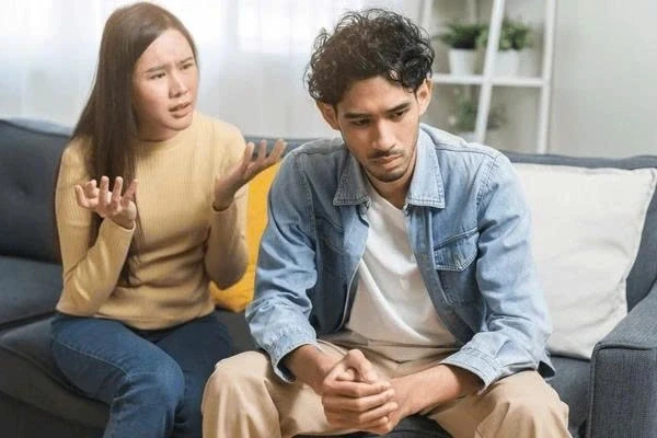 Bỏ vợ theo nhân tình, tôi nhận “quả báo” nhanh không ngờ Bỏ vợ theo nhân tình, tôi nhận “quả báo” nhanh không ngờ
