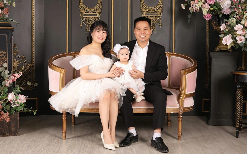 Chị em sinh đôi ở Thái Nguyên lấy chồng vẫn sống cùng nhà, góp tiền mua chung cư Chị em sinh đôi ở Thái Nguyên lấy chồng vẫn sống cùng nhà, góp tiền mua chung cư