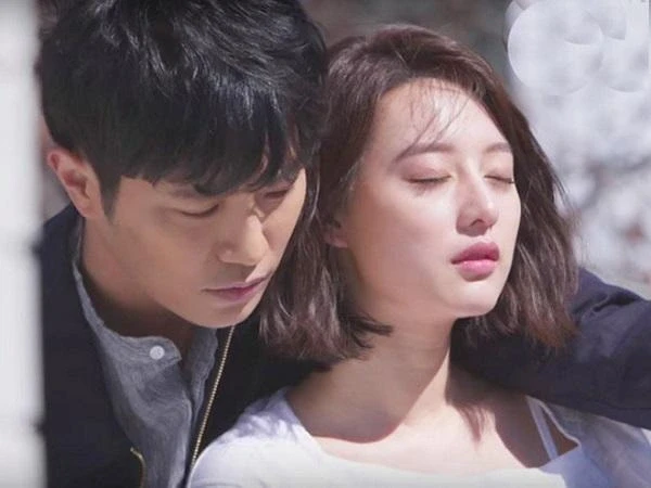 Chồng có biểu hiện lạ, tôi âm thầm bám theo và chết lặng khi biết lý do Chồng có biểu hiện lạ, tôi âm thầm bám theo và chết lặng khi biết lý do