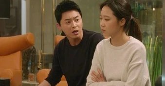 Chồng đề nghị ly hôn vì tôi không làm tròn trách nhiệm của nàng dâu trưởng