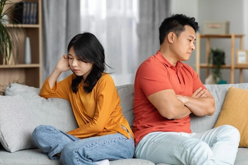 Chồng lương 50 triệu đồng/tháng, tôi vẫn phải giấu con vì sĩ diện Chồng lương 50 triệu đồng/tháng, tôi vẫn phải giấu con vì sĩ diện