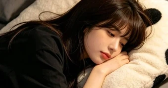 Chồng ngủ riêng 4 năm nhưng luôn thúc giục tôi sinh con thứ 2
