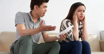 Chồng "cưa đôi" tiền sinh hoạt nhưng vẫn bắt tôi làm osin