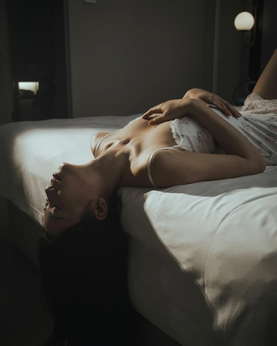 Chồng sắp cưới đòi hủy hôn sau khi xem “clip nóng” của tôi và bạn trai cũ Chồng sắp cưới đòi hủy hôn sau khi xem “clip nóng” của tôi và bạn trai cũ