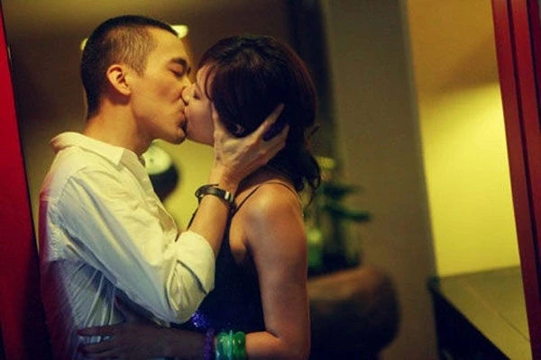Chồng tha thứ sau khi tôi ngoại tình, rồi biến cuộc hôn nhân thành địa ngục Chồng tha thứ sau khi tôi ngoại tình, rồi biến cuộc hôn nhân thành địa ngục