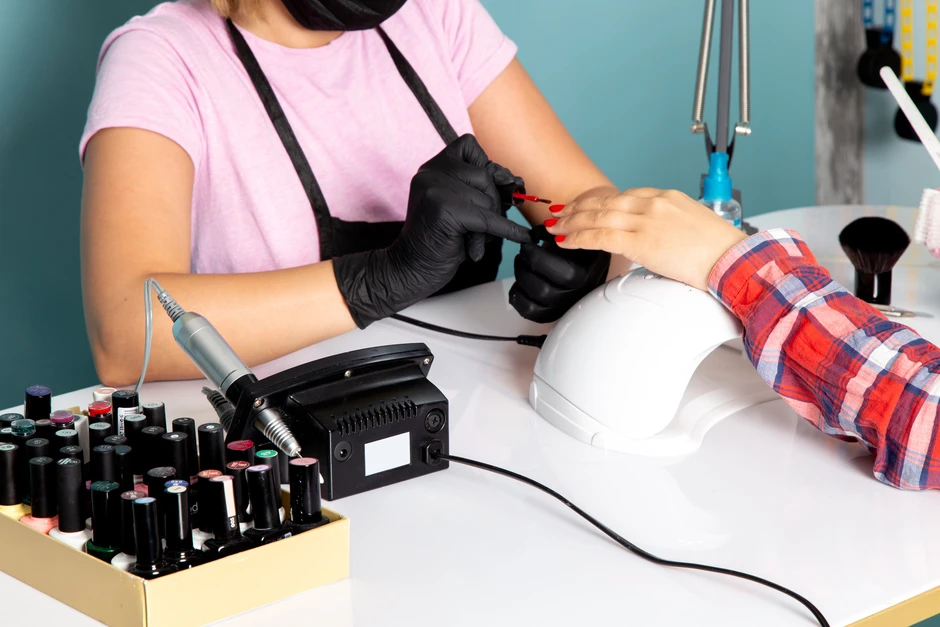 Chồng trưởng phòng nằng nặc ép vợ nghỉ việc, bán chung cư đi xuất khẩu lao động Chồng trưởng phòng nằng nặc ép vợ nghỉ việc, bán chung cư đi xuất khẩu lao động