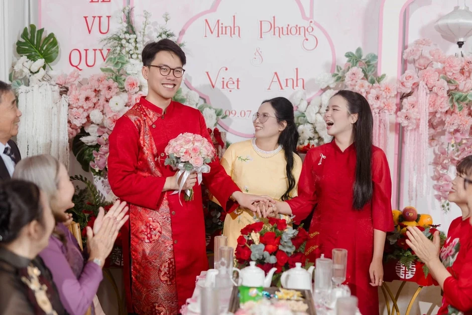 Chuyện tình yêu của cô giáo Việt dạy học ở vùng thổ dân Australia Chuyện tình yêu của cô giáo Việt dạy học ở vùng thổ dân Australia