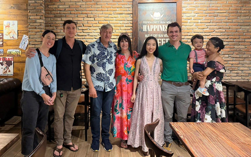 Cô gái Quảng Ninh lấy chồng Nam Phi, kể chuyện thú vị khi làm dâu nơi đất khách Cô gái Quảng Ninh lấy chồng Nam Phi, kể chuyện thú vị khi làm dâu nơi đất khách