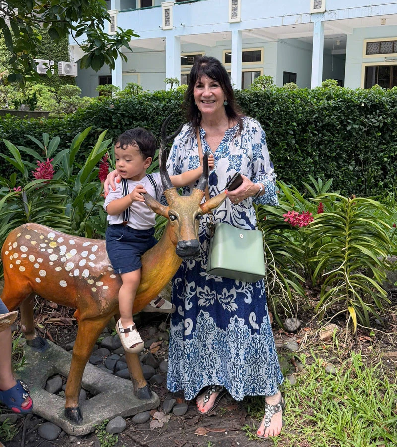 Cô gái Quảng Ninh lấy chồng Nam Phi, kể chuyện thú vị khi làm dâu nơi đất khách Cô gái Quảng Ninh lấy chồng Nam Phi, kể chuyện thú vị khi làm dâu nơi đất khách