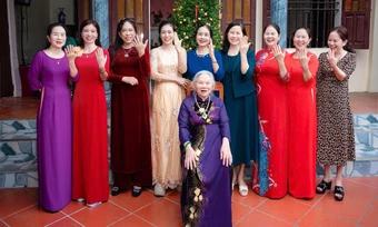 'Của hồi môn' muộn của người mẹ 90 tuổi